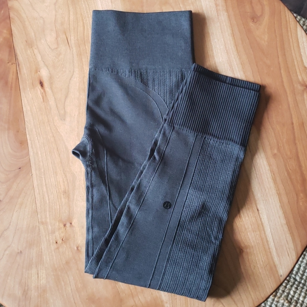Lululemon ebb to street pant
